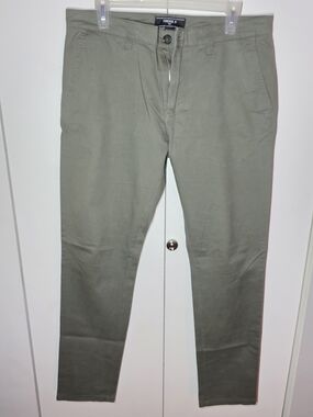 Forever 21 Men's Olive Green Chino Pants